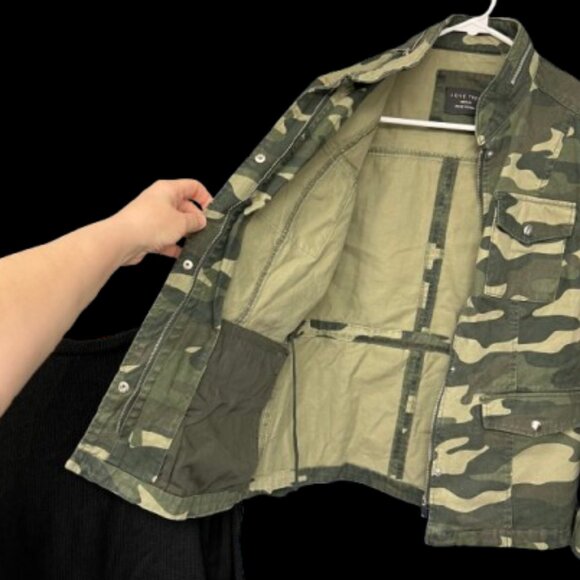 Love Tree Green Utility Camo Jacket Women's Size Medium - Picture 3 of 7